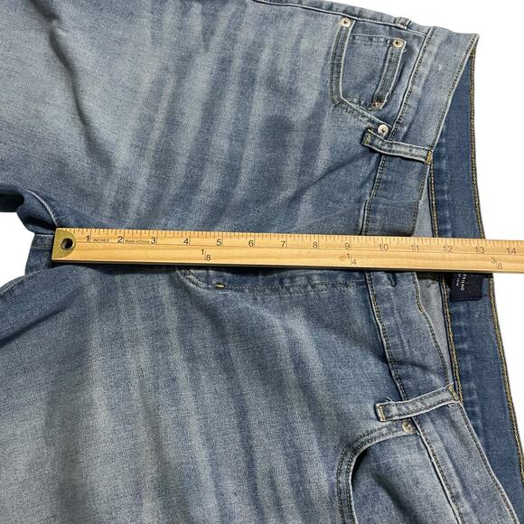 Gap Denim Womens Jeans Size 33 Girlfriend High Rise Zip Fly Light Wash Denim - Picture 10 of 11